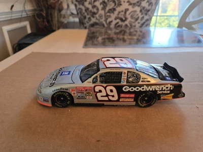 Литой автомобиль Kevin Harvick No29 2002 Monte Carlo GM Goodwrench Service масштаб 1:24 - Изображение 1 из 4