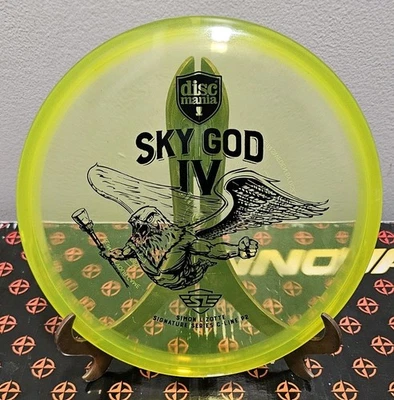 Discmania C-Line Simon Lizotte P2 Skygod 4. 174g. - Image 1 of 4
