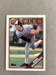 1988 Topps Mike Boddicker Baltimore Orioles #725 Baseball Card - Picture 1 of 2
