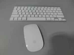 Apple A1314 Slim Wireless Bluetooth Keyboard & A1296 Bluetooth Mouse Bundle - Bild 1 von 3