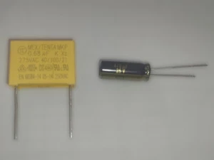 KONDENSATOR senseo MKP 680nF 0,68uF 275V X2+ 470uf 25v chemisch PHILIPS - Bild 1 von 1