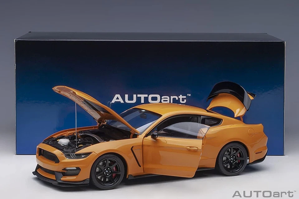 AUTOart Ford Mustang Shelby GT350R 1:18 Car - Orange (72929)
