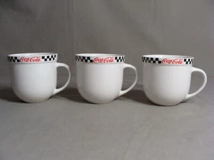 3 GIBSON Cups/Mugs In A Coca Cola Pattern - Picture 1 of 4