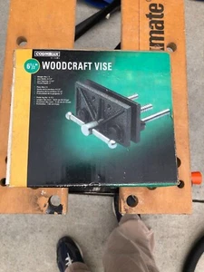 NEW OPEN BOX COLUMBIAN BY WILTON 6 1/2" WOODCRAFT VISE, CAST IRON 6.5LBS - Picture 1 of 11