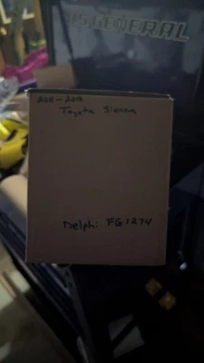 2011-2016 Toyota Sienna Fuel Pump Assembly 6 Cylinder OEM - Image 1 of 2