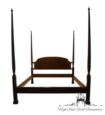 SILLA NOGAL AMERICANO Colección Obra Maestra Bandas Caoba Estilo Tradicional... Foto 1 de 4