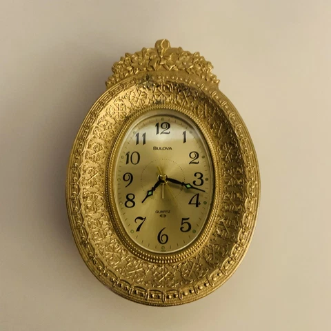 BULOVA QUARTZ GOLD TONE BRASS MANTLE DESK CLOCK OVAL ORNATE VINTAGE 4X6" Cover