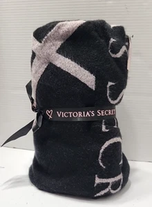 Victorias Secret Limited Edition Black/Pink Plush Fleece Throw Blanket New w/tag - Picture 1 of 4