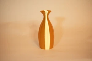 Gold Vase - Picture 1 of 3