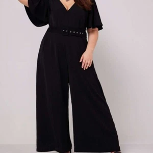 Neu mit Etikett Cider Jumpsuit schwarz V-Ausschnitt weites Bein Taillengürtel Größe 4XL / 26 - Bild 1 von 6