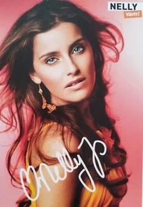 NELLY FURTADO - Tarjeta de autógrafo 7x10 cm - Tarjeta de autógrafo recortes de ñame autógrafo - Imagen 1 de 1