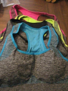 TOBWIZU Sport BHs für Damen, Medium Support Yoga Gym Activewear BHs mit Tasche - Bild 1 von 6