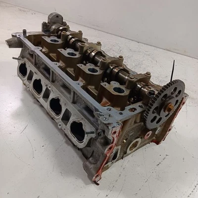 Culata de motor 3 pernos de escape a presión 2,4 L se adapta a 15-23 CHEROKEE. Foto 1 de 4