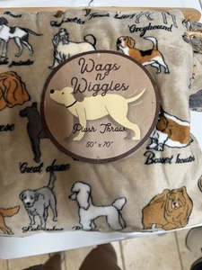 throw blanket with dogs NWT wags n wiggles plush throw blanket 50x70" - Picture 1 of 4