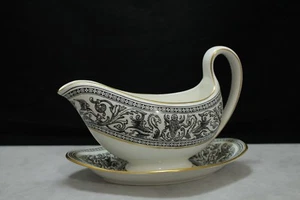 Wedgwood Florentine Black Dragon Gravy Boat with Underplate W4312 - Picture 1 of 5