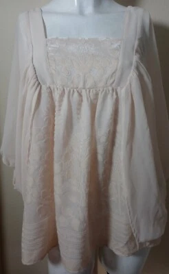 Blusa Top Colección H&M Conscious Terciopelo Burnout Manga Ala de Murciélago Transparente Crema 6. Foto 1 de 4