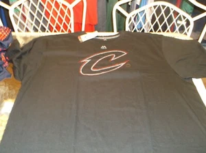 Camiseta de ropa Cleveland Cavaliers NBA Team por Majestic M - Imagen 1 de 3