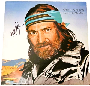 WILLIE NELSON Always On My Mind * SIGNED * UK LP CBS 85685 EX/VG 1982 - Picture 1 of 6