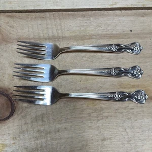 WM Rogers 1951 MAGNOLIA/INSPIRATION Silverplate Dessert/Salad Forks (Set of 3) - Picture 1 of 5