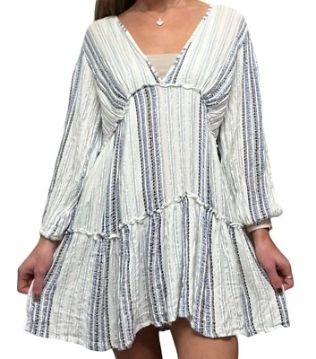 Vestido de playa Blue Island pequeño blanco denim azul con capas manga larga para mujer Foto 1 de 4