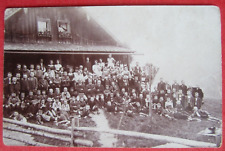 Orig. Foto-Postkarte Schulausflug Reise Schüler Lehrer Wandertag Almhütte 1910