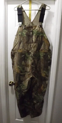 🔥 BLANCO AGUA REALTREE MADERAS DURAS CAMUFLAJE CAZA BABERO MONO PANTALONES TALLA XL Foto 1 de 3