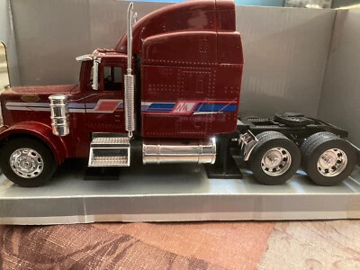 VINTAGE PETERBUILT MODEL 379 DIECAST - Image 1 of 4