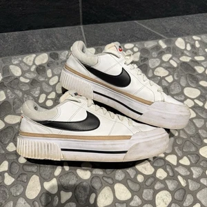 Nike Court Legacy Plataforma Elevadora Mujer 9 Zapatos Atléticos Tenis Bajos DM7590-100 - Imagen 1 de 12