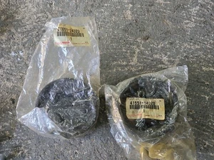 Toyota JZA80 Supra 93-98 Genuine Right & Left Rear Differential Mount Cushion - Picture 1 of 4