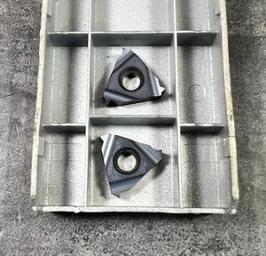 Iscar 16IR 2.00 ISO IC908 Carbide Threading Inserts 2pcs New - Picture 1 of 2