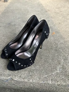 Nicole Miller New York Gun Metal Nieten schwarz High Heel Peeptoe Heels Größe 9M - Bild 1 von 8