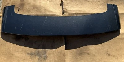 Chevrolet Equinox 2018-2023 puerta trasera maletero puerta trasera techo alerón y luz Foto 1 de 4