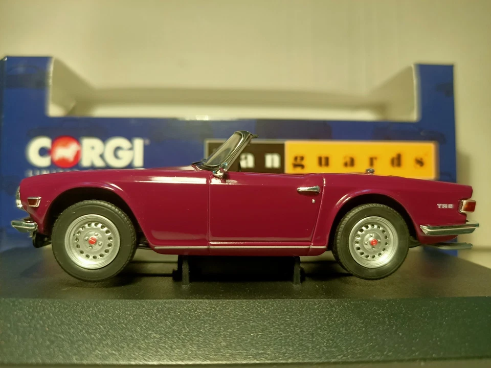RARE VANGUARDS ÉCHELLE 1/43 1974 TRIUMPH TR6 SUPERBE DÉTAIL CONDUITE À DROITE NLA - Photo 1/1