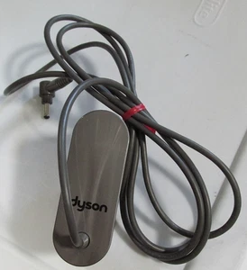 Dyson Adattatore Caricabatterie Classe 2 270576-04 OEM - Foto 1 di 3