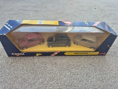 VINTAGE CORGI 1/36 MINI RACERS CHELSEA PARK LANE E PICCADILLY CARS X3 SET C18/1 - Immagine 1 di 4