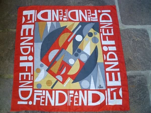 wunderschönes SEIDENTUCH von FENDI - Bild 1 von 3