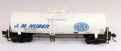 HO Tank Car J M Huber  NIB NOS Item# 1701 A - Image 1 of 4