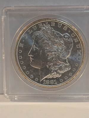 Dólar de plata Morgan 1881 S sin circular MS+EE. UU. MONEDA RARA COMO NUEVA - CC100076 Foto 1 de 4