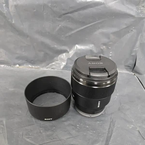 Sony FE 85mm f/1.8 Portrait Lens Sony E Mount FZ VM6293 RRP(£499) - Picture 1 of 5
