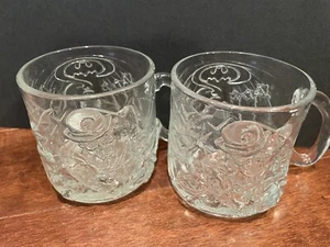 Set of 2 Batman Forever Riddler + Two Face 1995 McDonalds Glass Mugs DC Comics - Picture 1 of 3