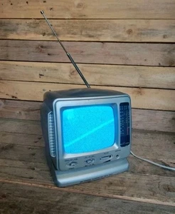 MINI PERSÖNLICHER FERNSEHER MIT AM/FM RADIO Vintage TV CRT 5,5" ✅ - Bild 1 von 5