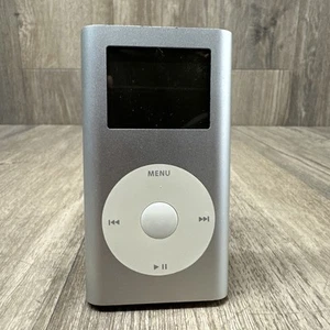 Apple iPod 1st Generation Silver A1051 4GB + 548 Loaded Songs - Picture 1 of 9