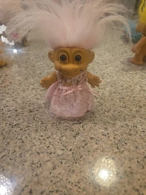 Muñeca Troll Vintage 4.5" Bonita Dama Vestida Bonita en Rosa Muñeca Es Rusa.  Foto 1 de 4