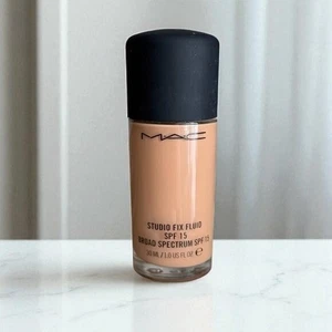 MAC Cosmetics Studio Fix Fluid Foundation LSF 15 A20 Farbton NW25 - Bild 1 von 5