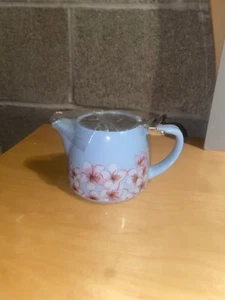 Small Personal Tea pot - Picture 1 of 16