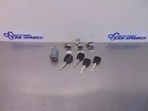 Suzuki SX4 Ignition Barrel Key Lock Set 06-09 4 x Keys Drivers Passenger + Boot - Picture 1 of 4