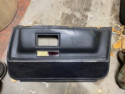 72 Cadillac Sedán Deville 4 puertas PUERTA INFERIOR TRASERA PANEL REPOSABRAZOS REPOSABRAZOS Negro Foto 1 de 4