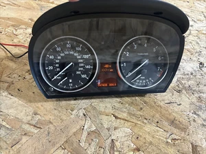 2007-2008 BMW 328XI - Instrument Cluster / Speedometer 9284265 - Picture 1 of 7