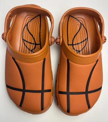NUEVO CON ETIQUETAS Niños Niñas CROCS BASKETBALL Clásico Zueco Zapato C11 C13 J2 J3 J4 J5 J6 NBA $45 Foto 1 de 4