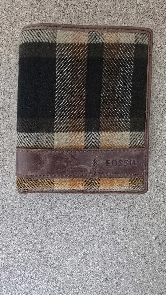 Fossil Passport Case - Fabric and Leather - Unisex - VGC  - Image 1 of 4